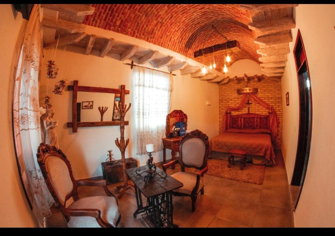De La Conspiracion Guest house *